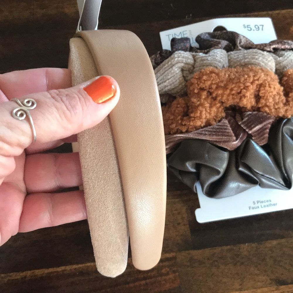 7 piece hair accessory bundle 2 headbands 5 scrunchies brown - Picture 2 of 3